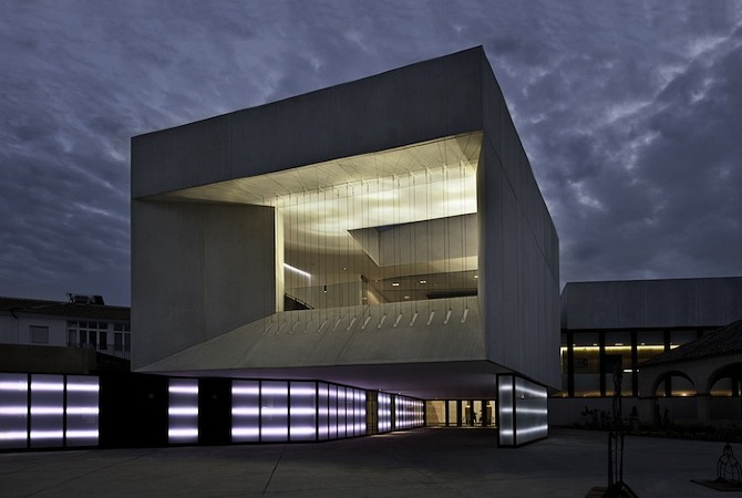 Kavi%20Sanchez%20teatro%20tavora%2013 New Theatre in Almonte by Juan Pedro Donaire Barbero in THISISPAPER MAGAZINE